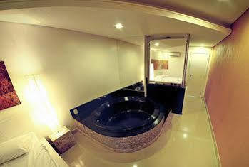 Dom Suites Motel (Adults Only) Salvador Exteriör bild